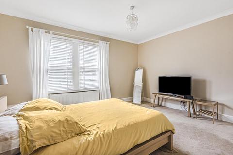 33 Burnhill Road, Beckenham, BR3 3LA