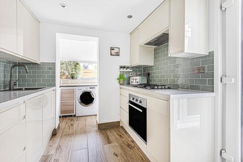 33 Burnhill Road, Beckenham, BR3 3LA