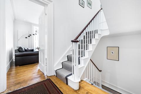 26 Bellevue Crescent, Bristol, BS8 4TE