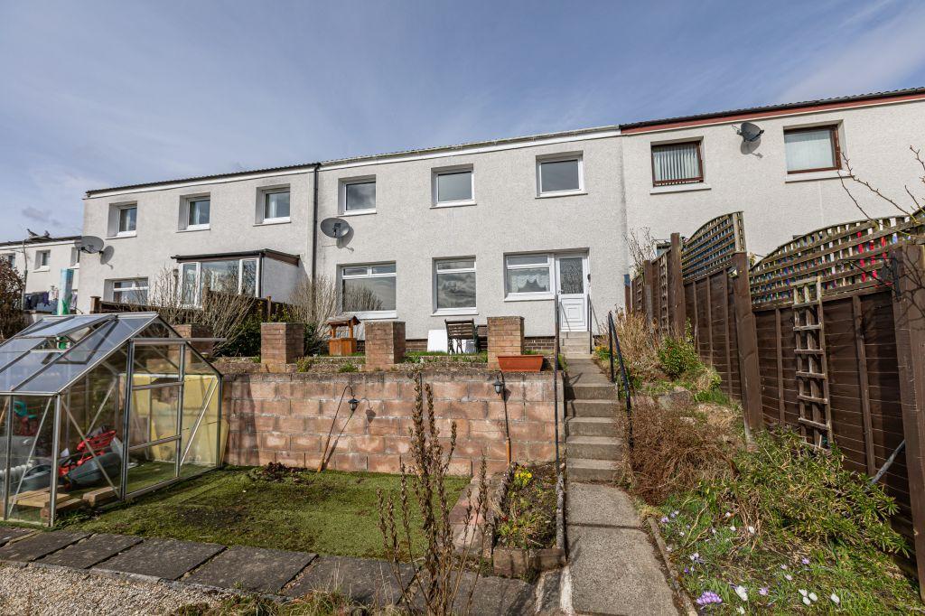 31 Marigold Drive, Galashiels TD1 2LW 3 bed terraced house £110,000