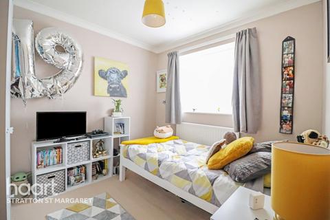 47 Thorne Road, Swindon, SN3 6DT