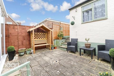 47 Thorne Road, Swindon, SN3 6DT