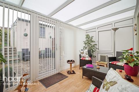 47 Thorne Road, Swindon, SN3 6DT