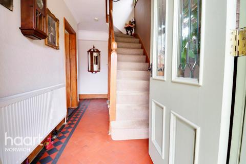 164 Constitution Hill, Norwich, NR3 4HB