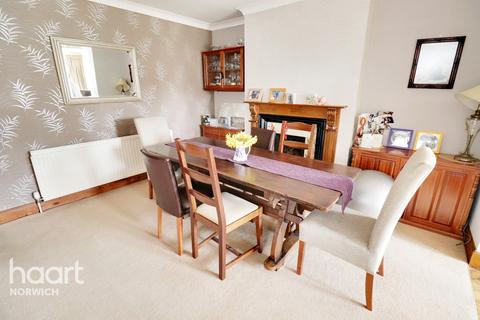 164 Constitution Hill, Norwich, NR3 4HB