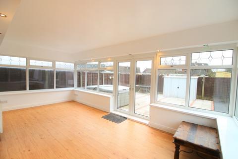 2 Dianne Road, Thornton-cleveleys, FY5 4EF
