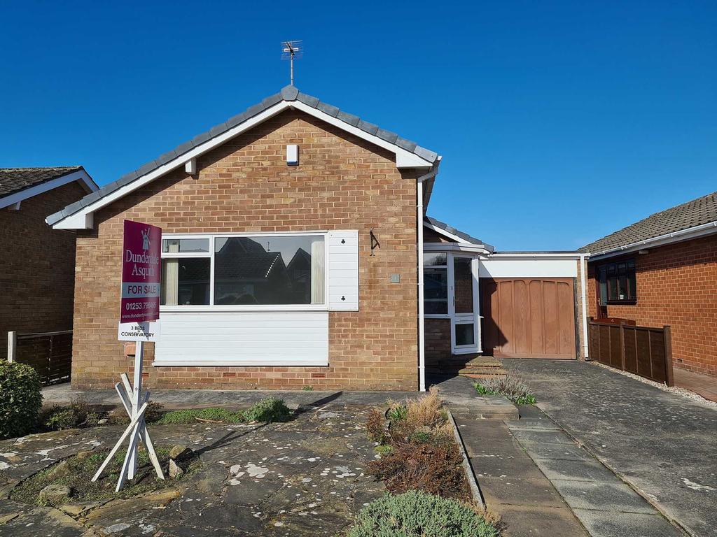 Nookfield Close, South Park, Lytham 3 bed detached bungalow £265,000