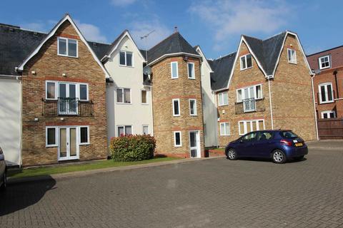 1 bedroom flat to rent, WINDSOR,  ELIZABETH COURT