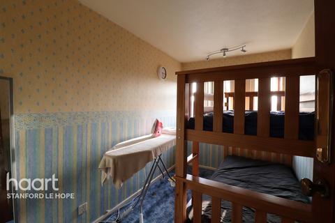 15 Howell Road, Corringham, Stanford-le-hope, SS17 8JL