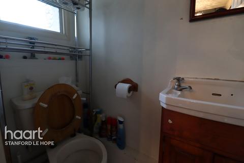 15 Howell Road, Corringham, Stanford-le-hope, SS17 8JL