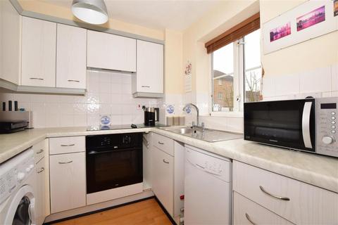 193 Autumn Drive, Sutton, SM2 5FA