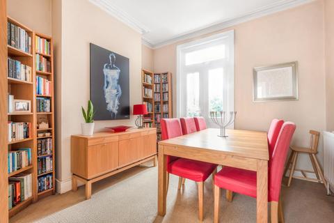 21 Relf Road, London, SE15 4JT