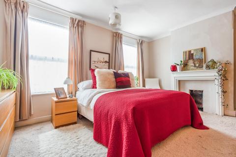 21 Relf Road, London, SE15 4JT