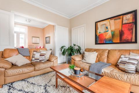21 Relf Road, London, SE15 4JT