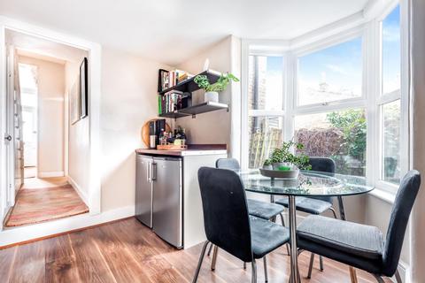 21 Relf Road, London, SE15 4JT