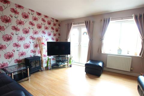 17 Ainsworth Close, Darwen, BB3 2UL