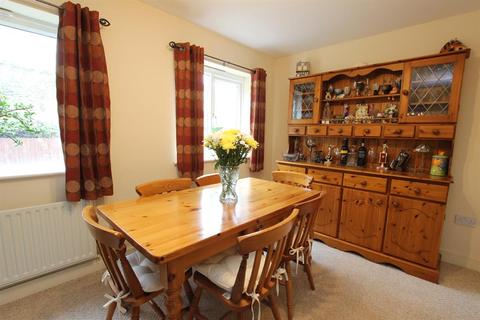 17 Ainsworth Close, Darwen, BB3 2UL