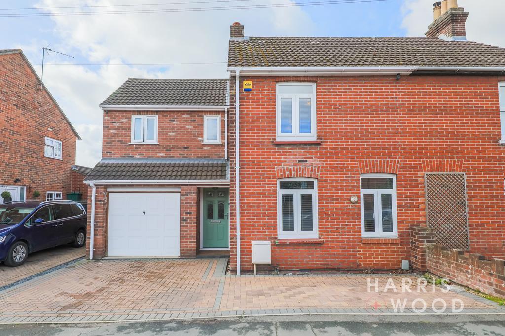 St Johns Road, Colchester, Essex, CO4 4 bed semidetached house £350,000