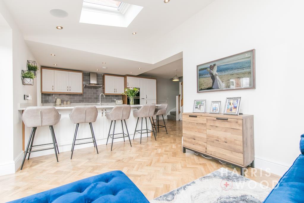 St Johns Road, Colchester, Essex, CO4 4 bed semidetached house £350,000