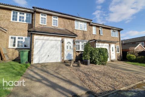 10 Cherry Tree Close, Grays, RM17 6JA