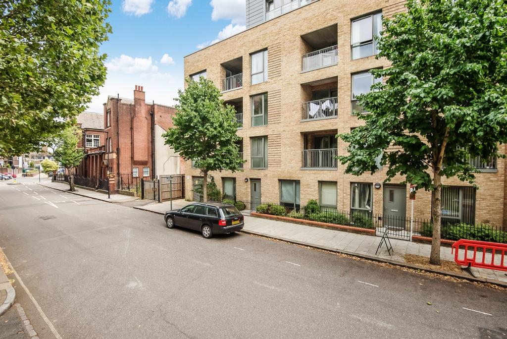 Vauxhall Street Lambeth SE11 1 bed flat £1,450 pcm (£335 pw)
