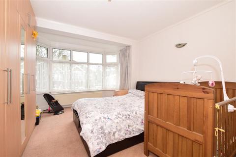 23 Nursery Close, Croydon, CR0 5EW