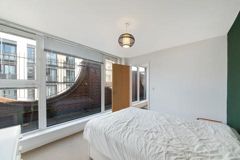 6 Bartlett Mews, London, E14 3GS