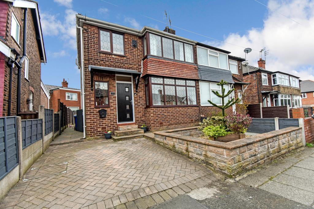 Holyrood Road, Prestwich, M25 3 bed semidetached house £240,000