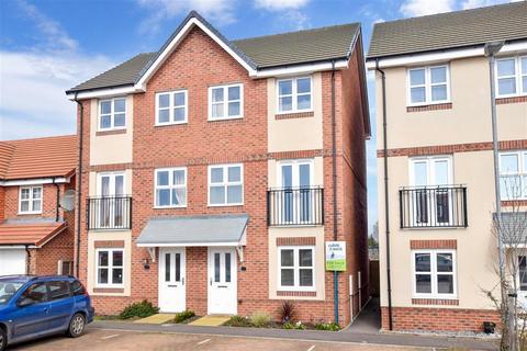 15 Amsbridge Crescent, Wick, Littlehampton, BN17 7GE