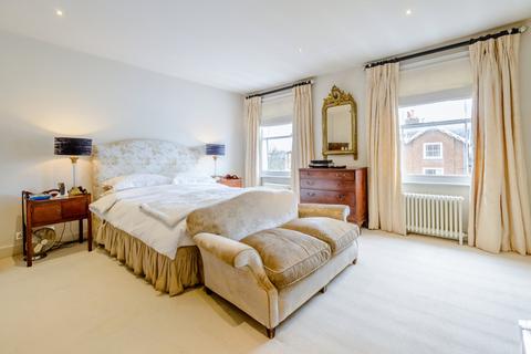 8 Trinity Place, Windsor, SL4 3AP