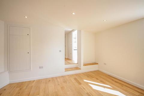 48 Brighton Crescent, Bristol, BS3 3PR