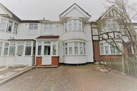 82 Becmead Avenue, Harrow, HA3 8EZ