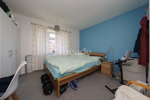 5 Althorne Gardens, London, E18 2DA