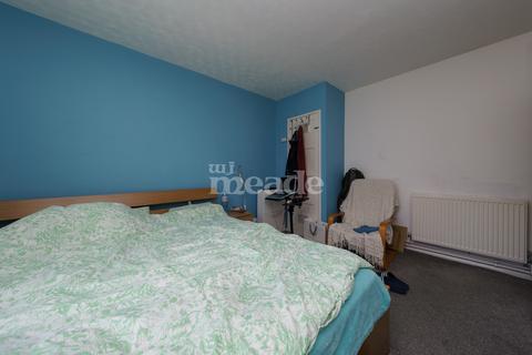 5 Althorne Gardens, London, E18 2DA