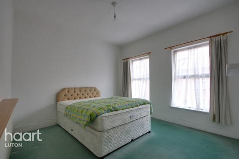 2 Cambridge Street, Luton, LU1 3QS