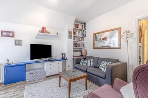 Flat 2, 12 Walpole Gardens, London, W4 4HG