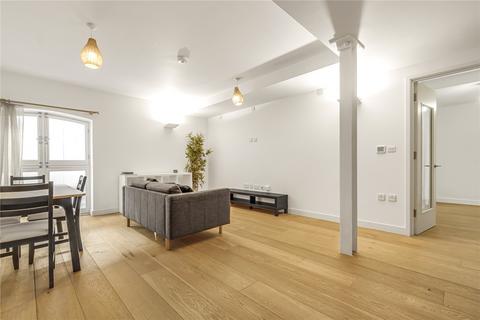 2 bedroom flat to rent, Romford Road, Stratford, London, E15