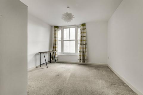 2 bedroom flat to rent, Romford Road, Stratford, London, E15