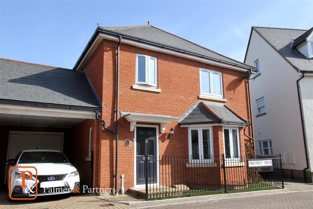 Firecrest Drive, Stowmarket 3 bed link detached house £285,000