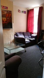 3 bedroom terraced house to rent, Redruth Street M14