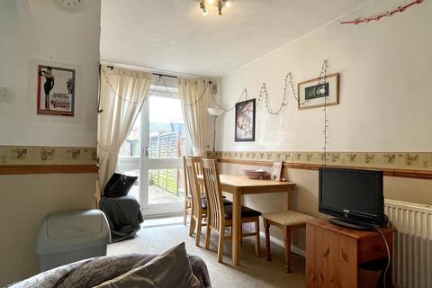 93 Ruston Road, London, SE18 5QY