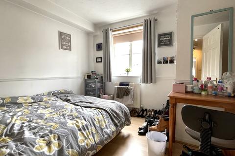 93 Ruston Road, London, SE18 5QY