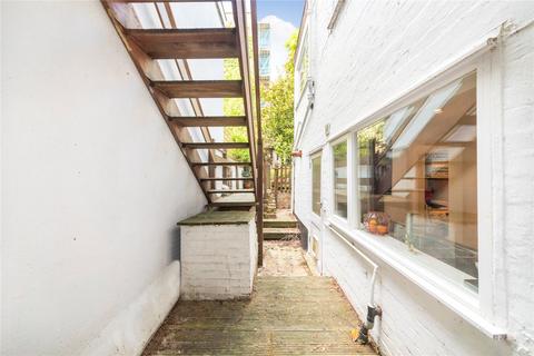 1 bedroom flat to rent, Leighton Road, Kentish Town, London
