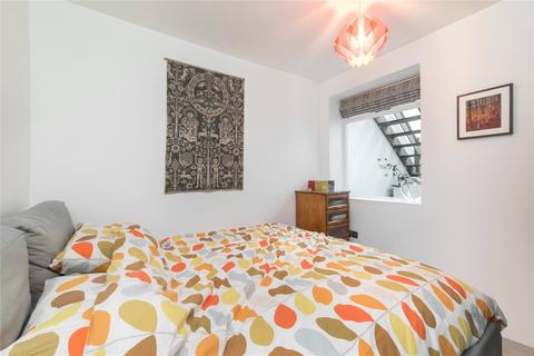 1 bedroom flat to rent, Leighton Road, Kentish Town, London