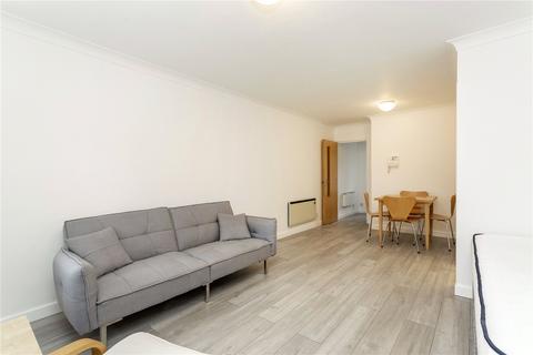 Studio to rent, Windsor Court, Carrara Wharf, Ranelagh Gardens, London