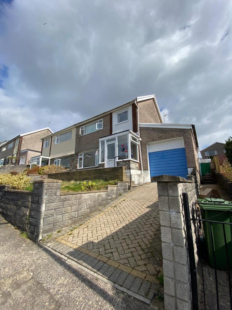 Ridgeway Close Graigwen CF37 2 HH