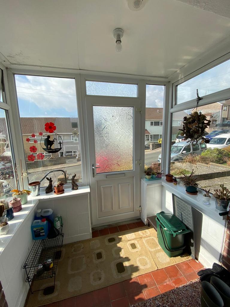 Entrance Porch 1.82m (5.97') x 1.78m (5.84')
