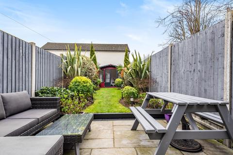 23 White Horse Hill, Chislehurst, BR7 6DG