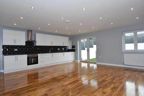 10 Wimpole Road, Beeston, Nottingham, NG9 3LQ