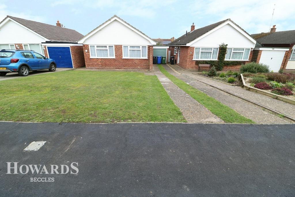 Darby Road, Beccles 3 bed detached bungalow for sale £250,000